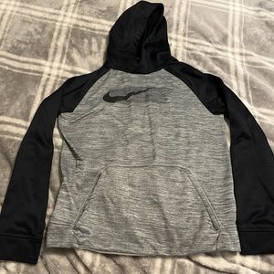 Nike Boys Sweatshirt Gray Size XL